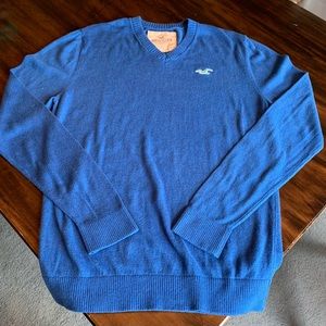 Hollister men’s sweater